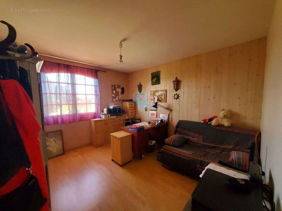 Maison à SAINT-QUENTIN-EN-MAUGES