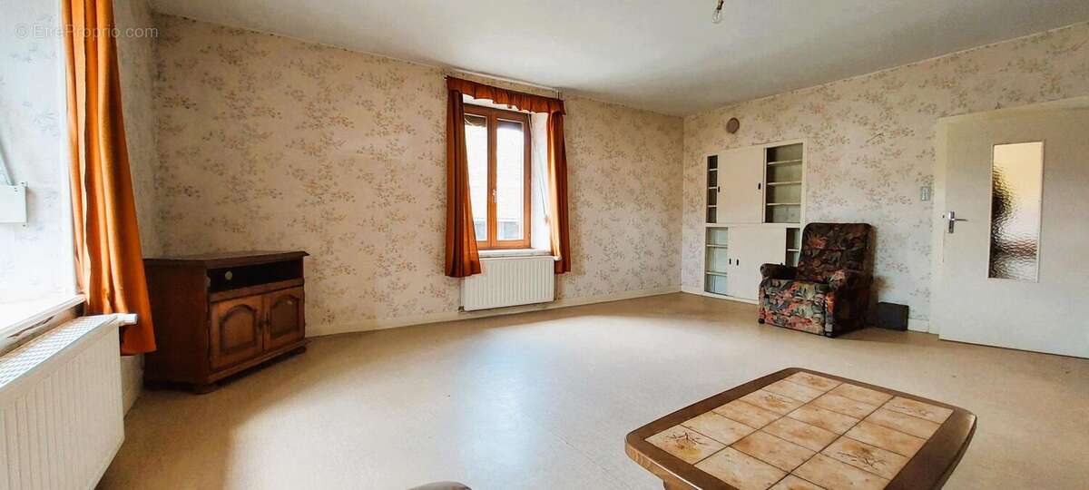 Maison à LUXEUIL-LES-BAINS