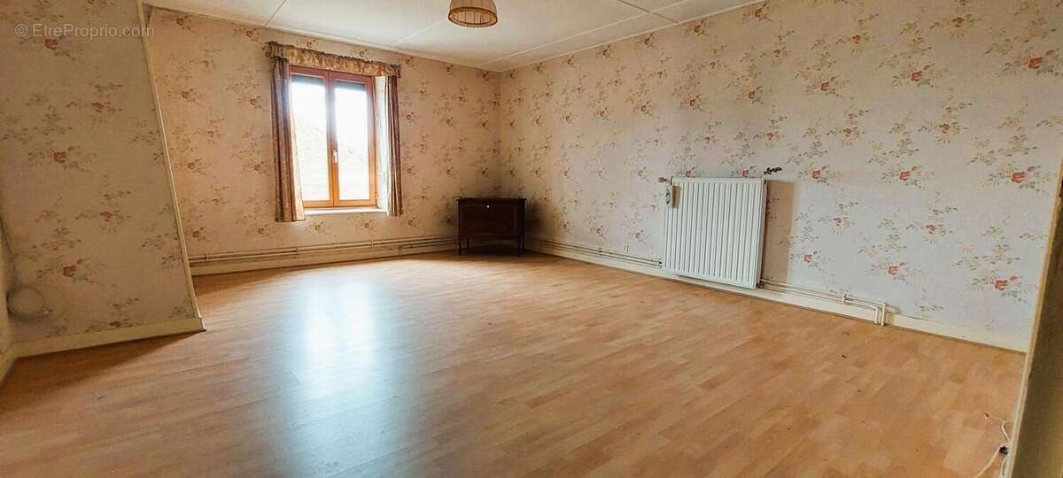 Maison à LUXEUIL-LES-BAINS