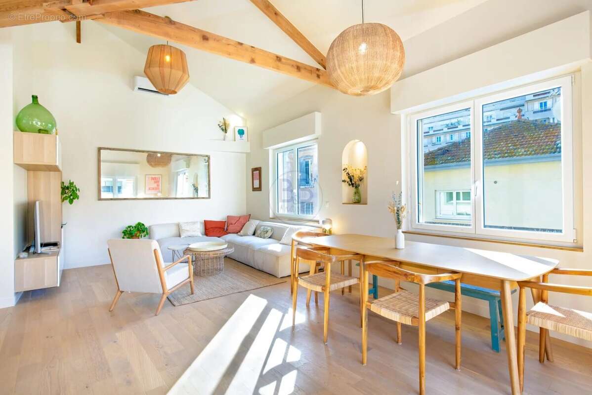 Appartement à SAINT-RAPHAEL