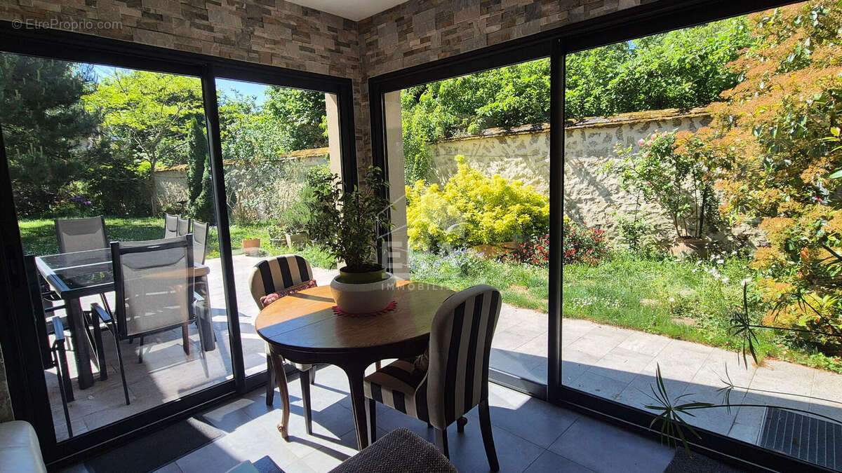 Maison à BRIE-COMTE-ROBERT