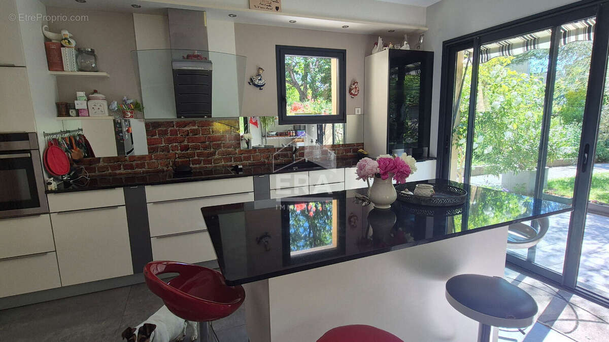 Maison à BRIE-COMTE-ROBERT