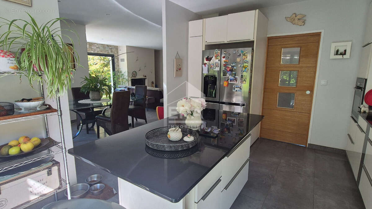 Maison à BRIE-COMTE-ROBERT