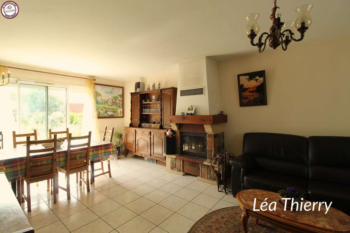 Maison à FLEURY-SUR-ANDELLE