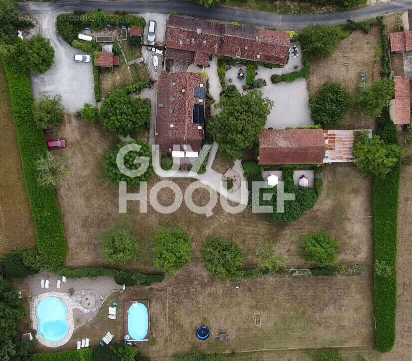 Maison à NADAILLAC-DE-ROUGE