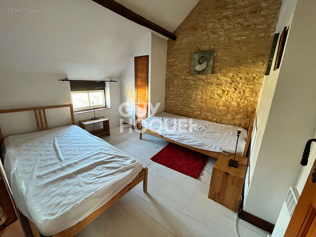 Maison à NADAILLAC-DE-ROUGE