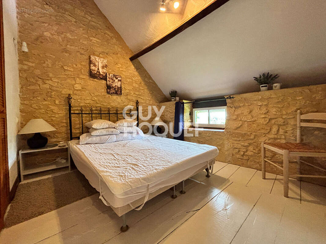 Maison à NADAILLAC-DE-ROUGE