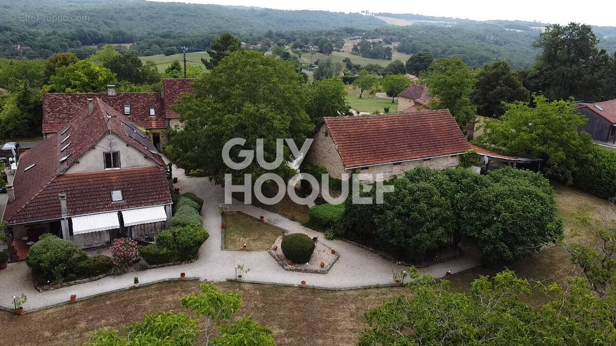 Maison à NADAILLAC-DE-ROUGE