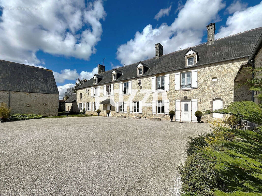 Maison à TURQUEVILLE