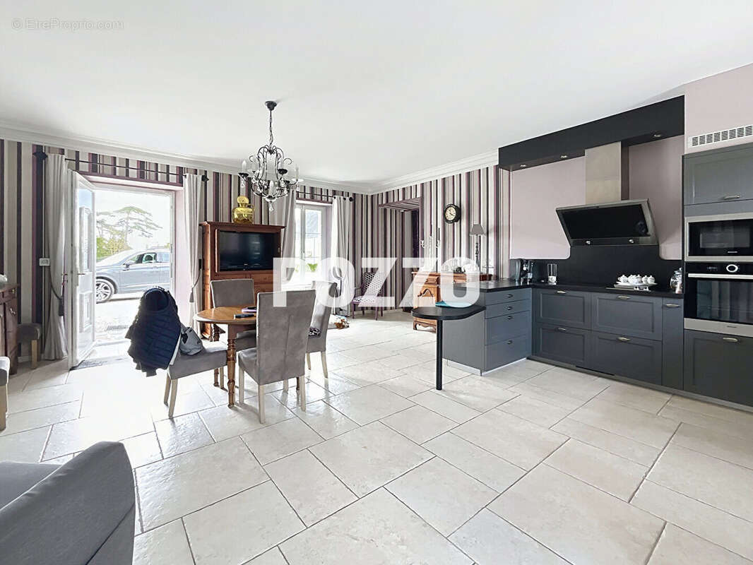 Maison à TURQUEVILLE