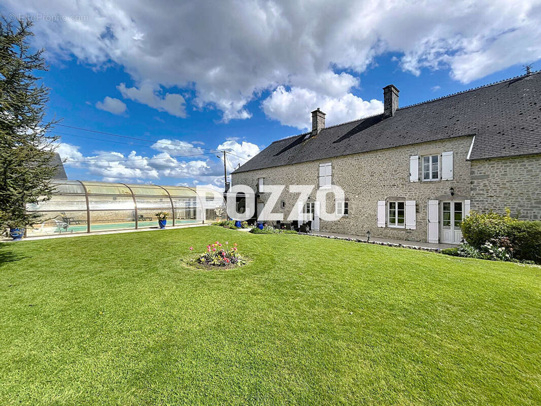 Maison à TURQUEVILLE