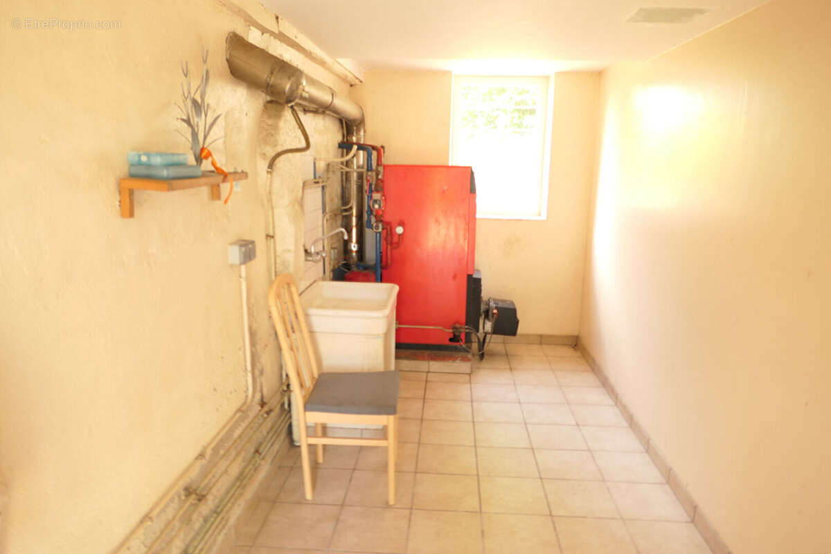 Maison à SAINT-POIS