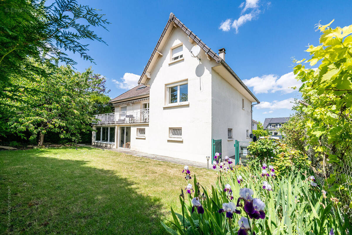 Maison à NOISY-LE-GRAND