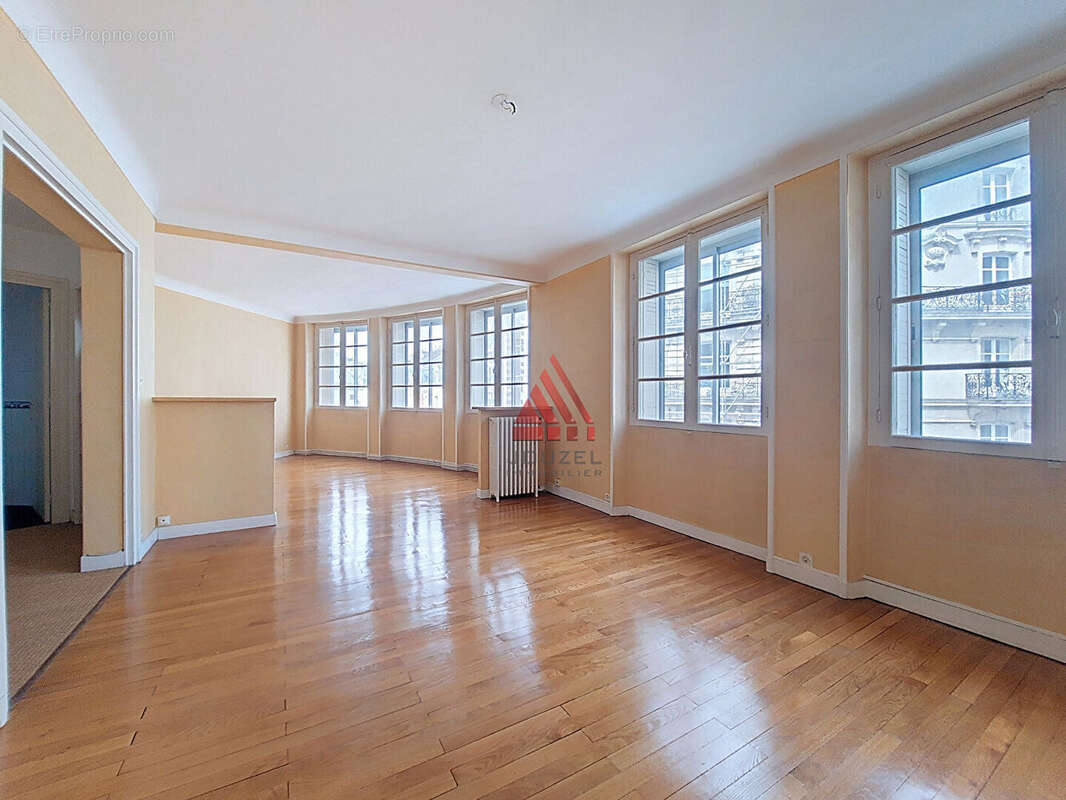 Appartement à NANTES