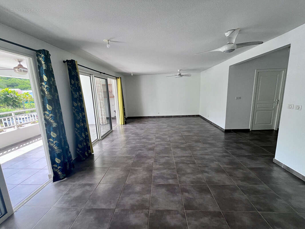 Appartement à LES TROIS-ILETS