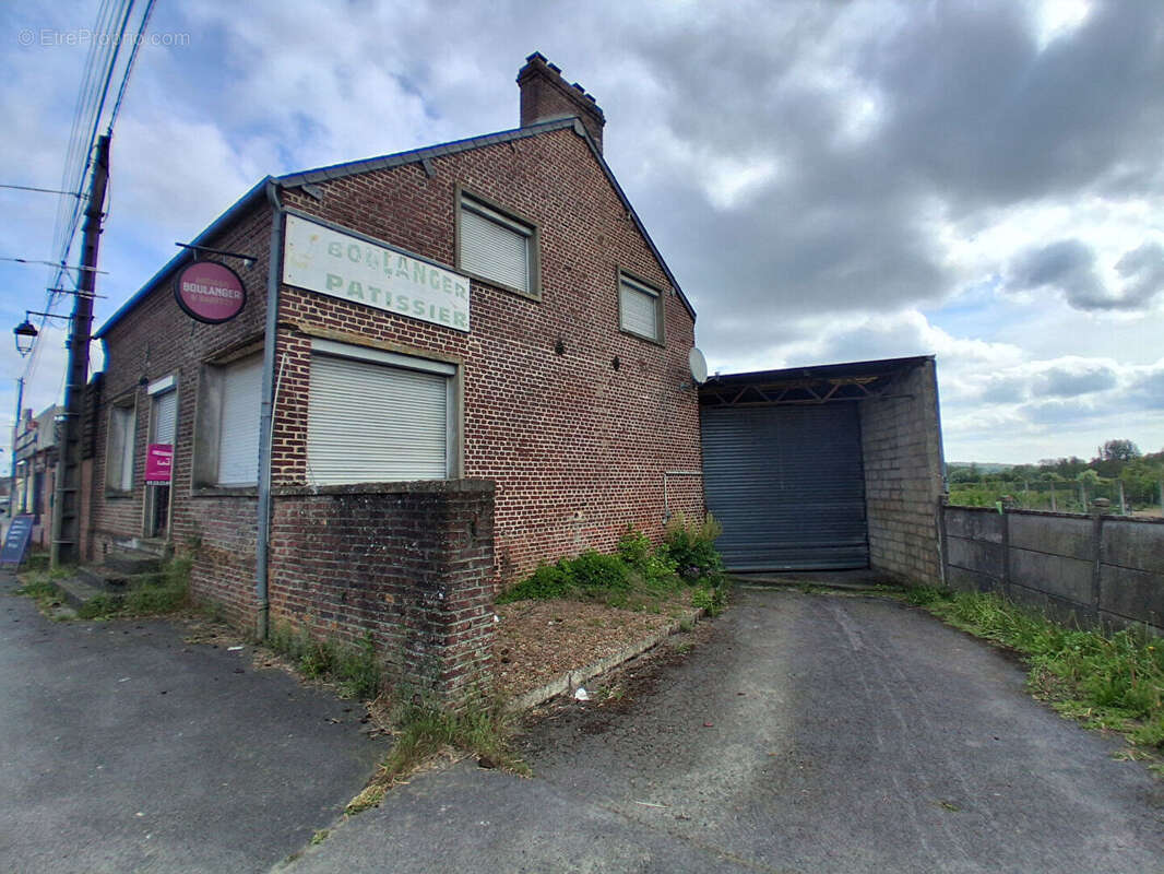 Maison à ETREAUPONT