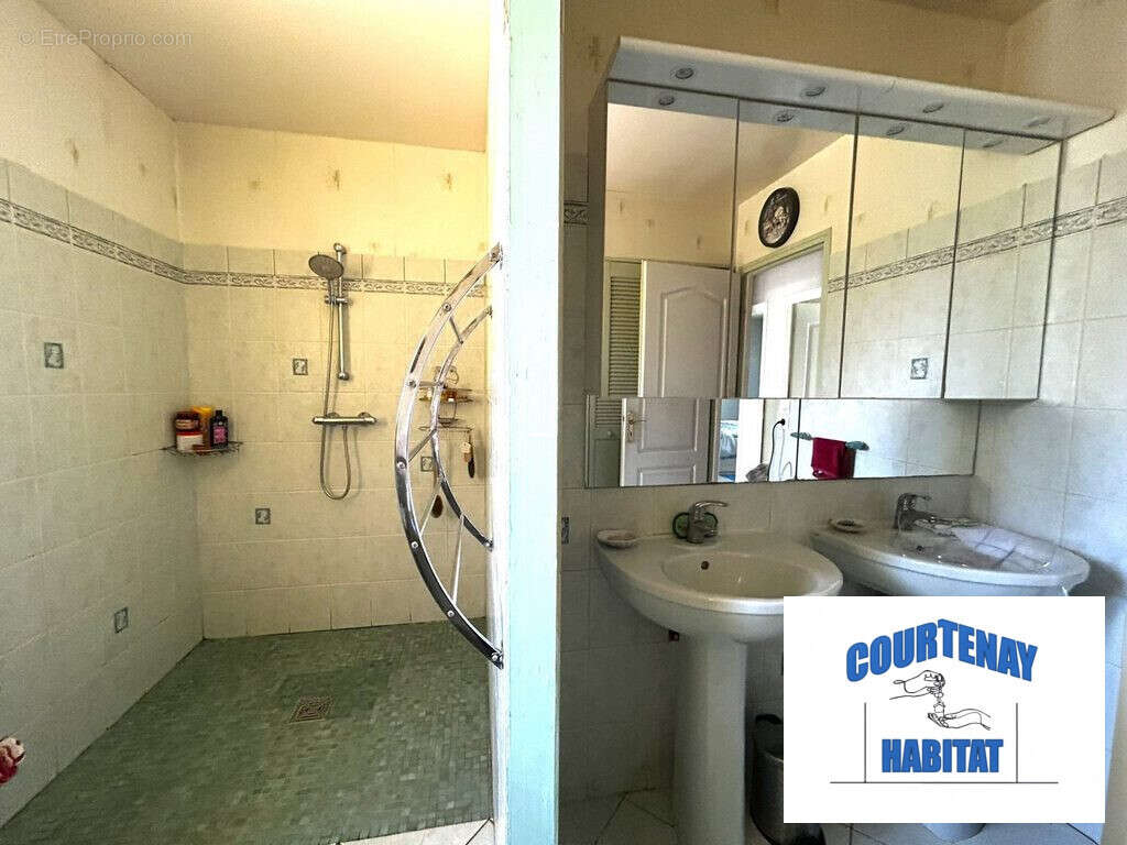 Maison à COURTENAY