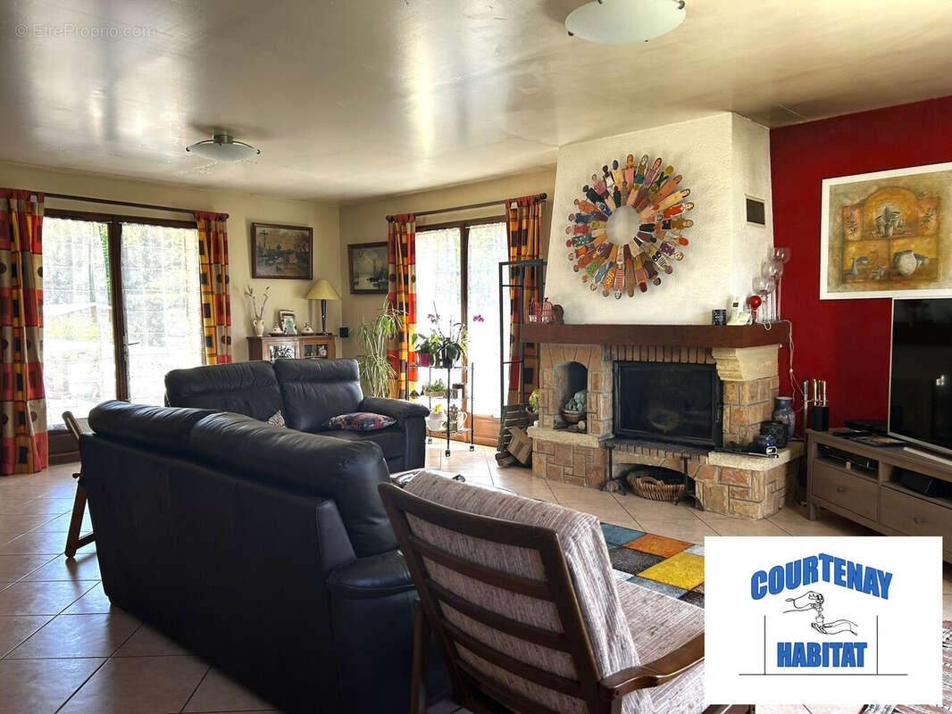 Maison à COURTENAY