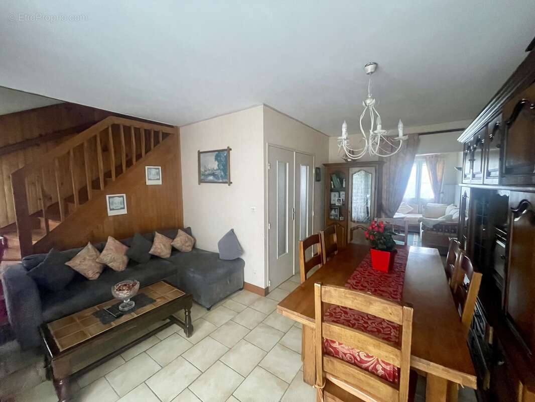 Maison à CHARLEVILLE-MEZIERES