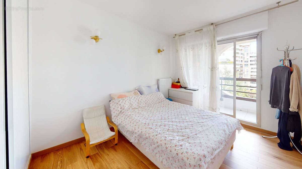 Appartement à PARIS-19E