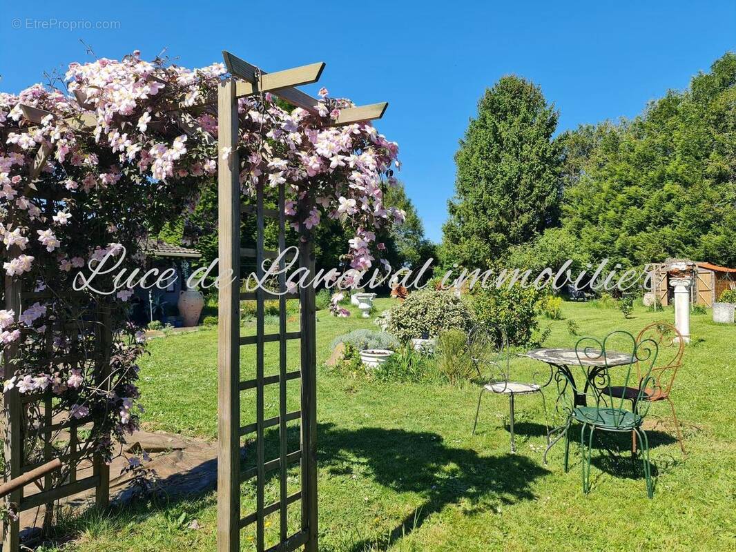 Photo 1 - Maison à FRIERES-FAILLOUEL