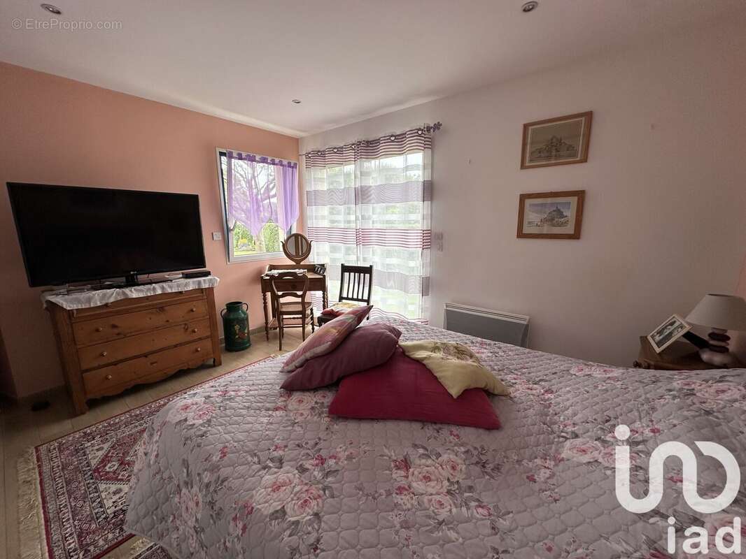 Photo 9 - Maison à JULLOUVILLE