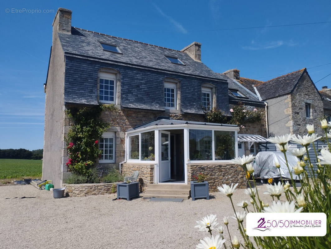 Maison à SAINT-VOUGAY