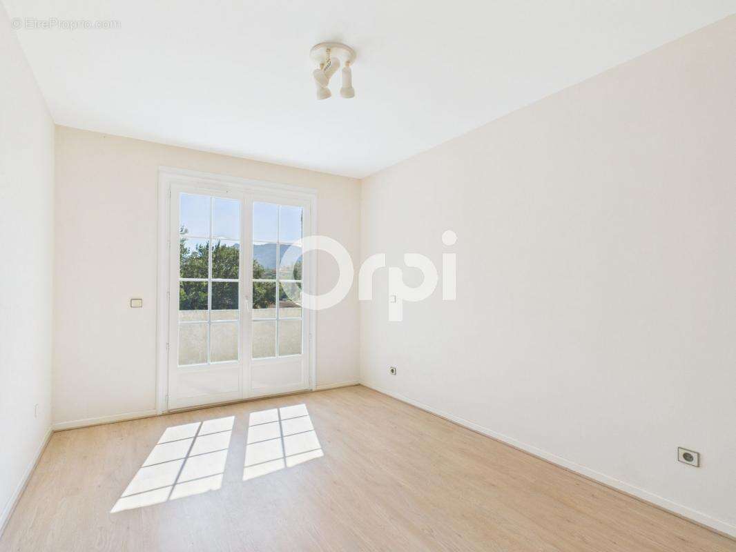 Maison à MANDELIEU-LA-NAPOULE