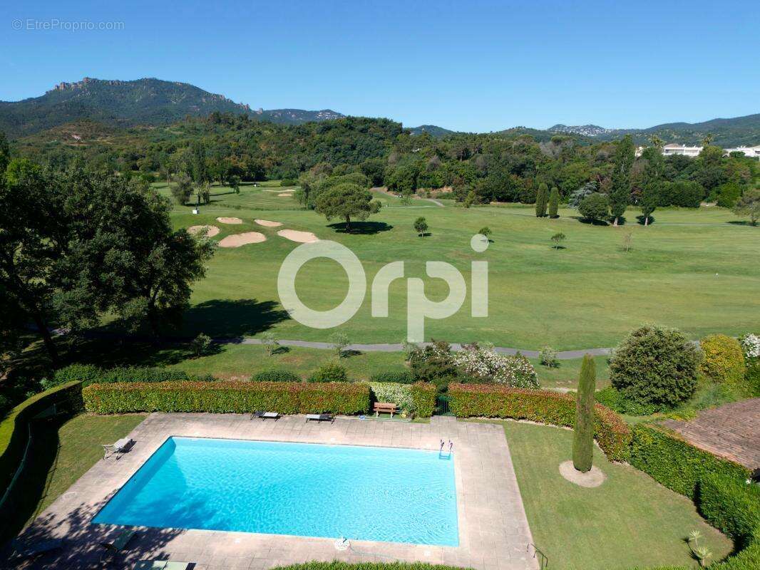 Maison à MANDELIEU-LA-NAPOULE