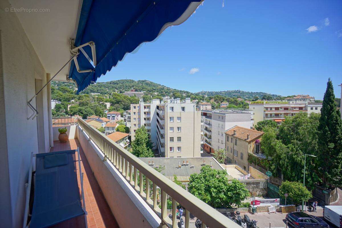 Appartement à LE CANNET