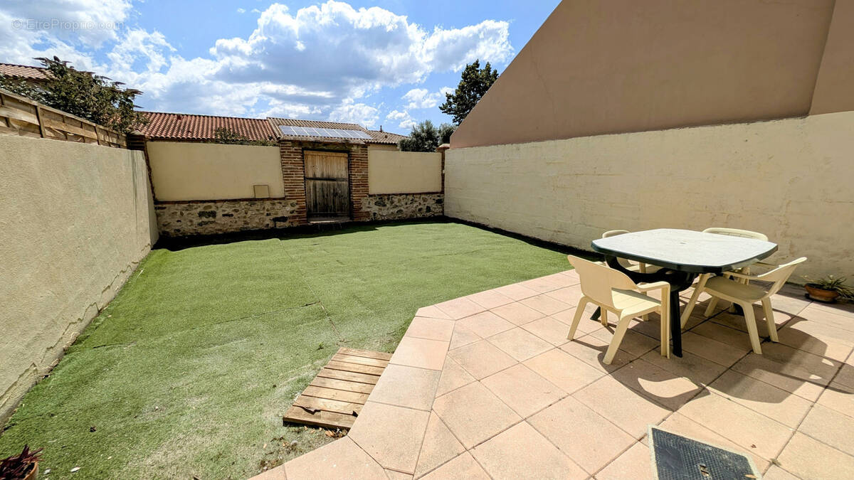 Maison à SAINT-JEAN-LASSEILLE