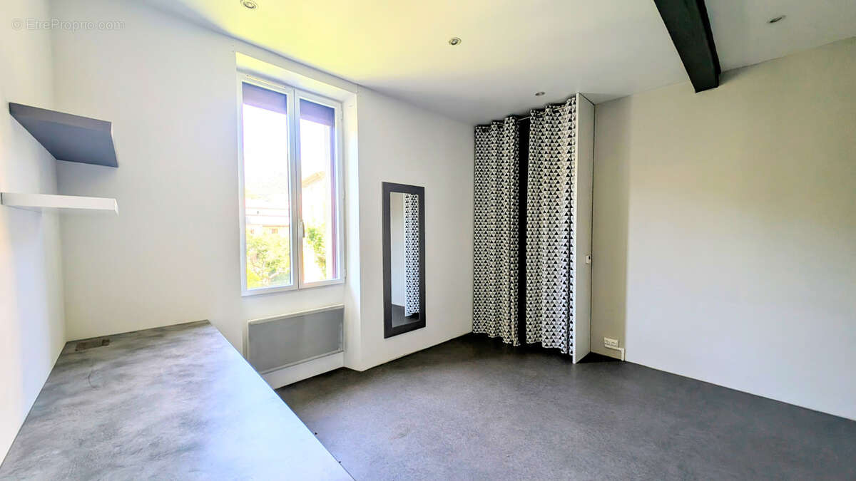 Maison à LAROQUE-DES-ALBERES