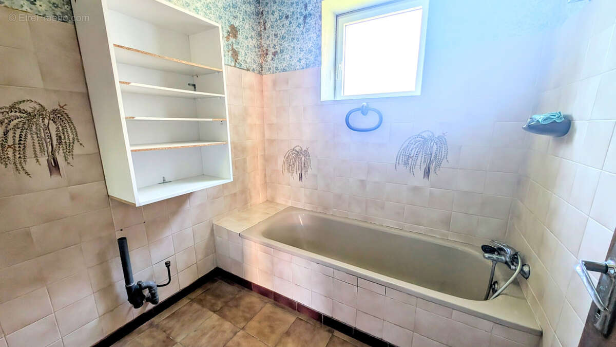 Maison à LAROQUE-DES-ALBERES