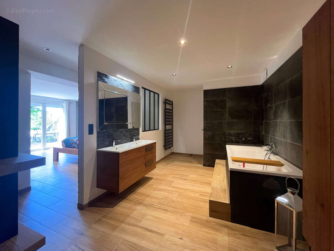 Maison à ECCICA-SUARELLA