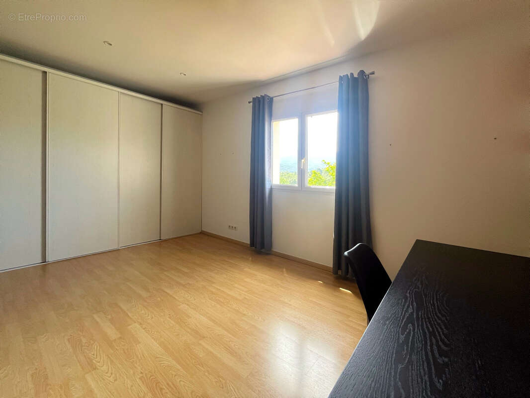 Maison à ECCICA-SUARELLA