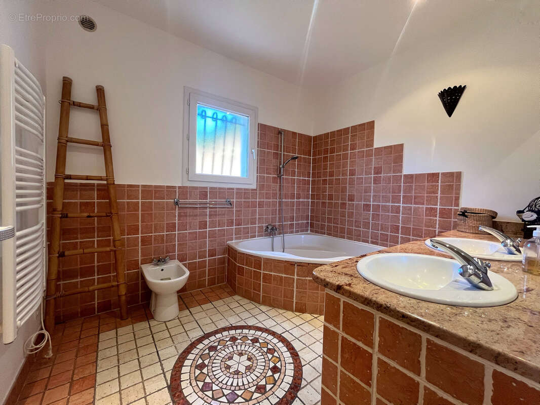 Maison à ECCICA-SUARELLA