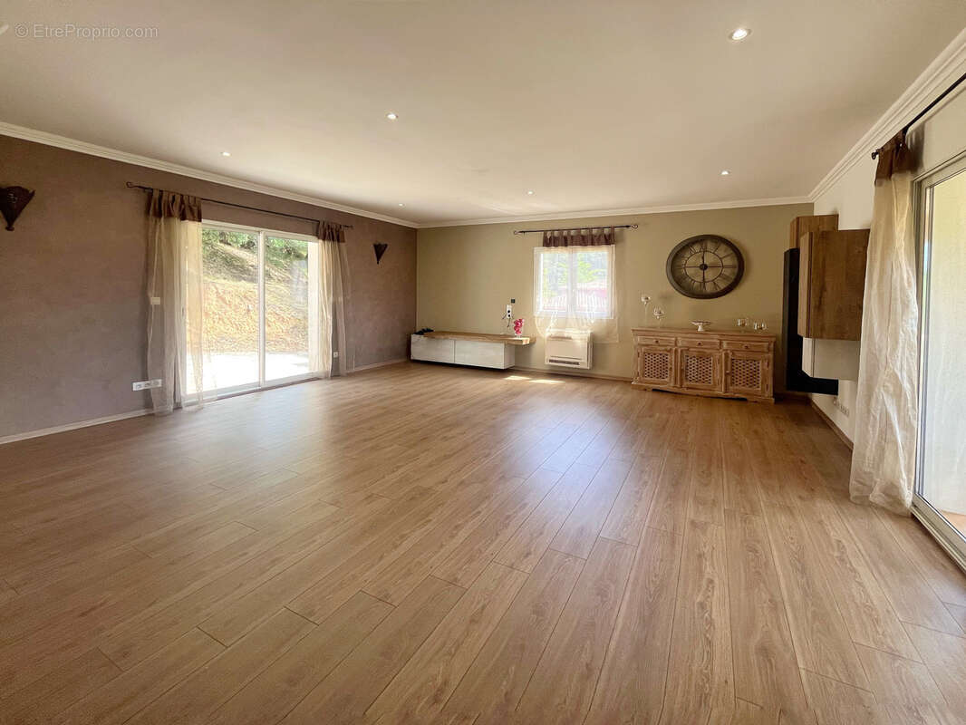 Maison à ECCICA-SUARELLA