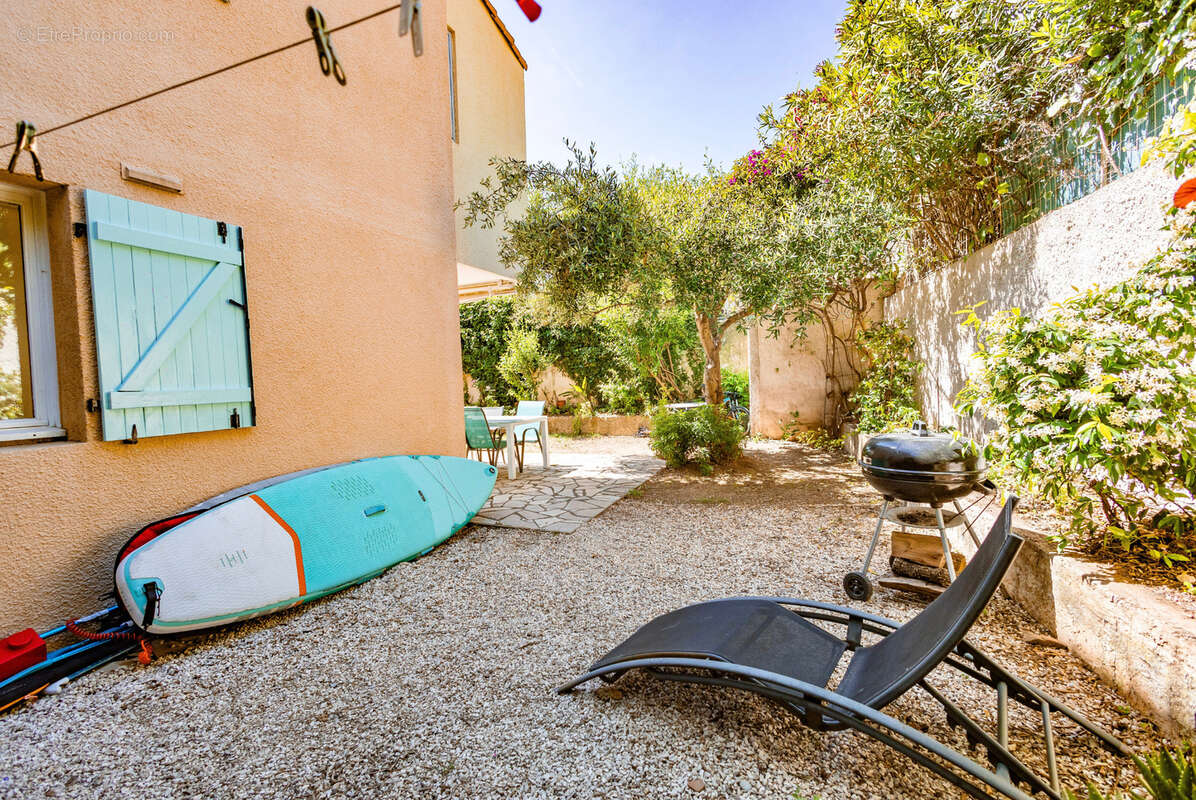 Appartement à SIX-FOURS-LES-PLAGES