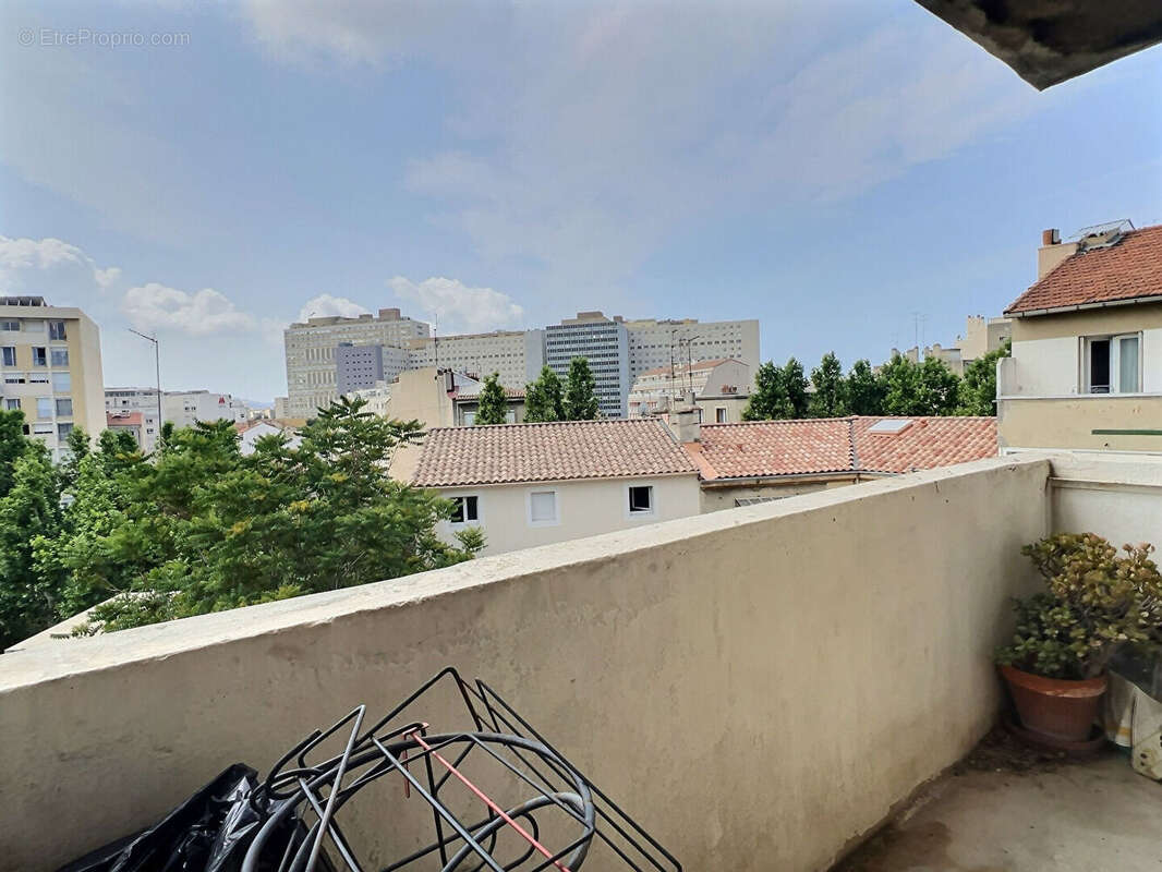 Appartement à MARSEILLE-5E
