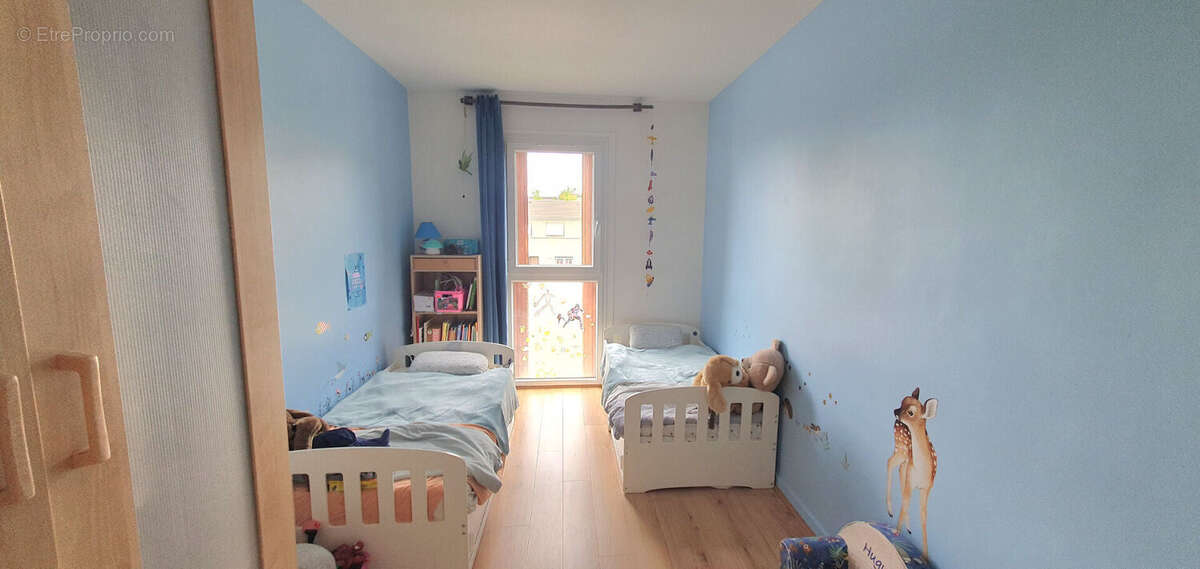 Appartement à L&#039;HAY-LES-ROSES