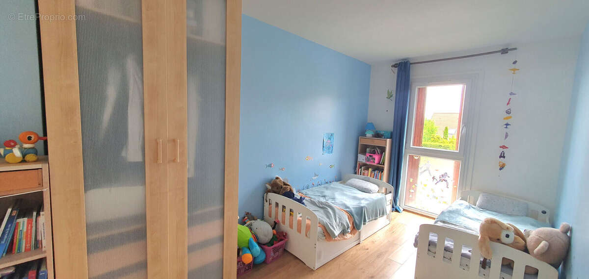 Appartement à L&#039;HAY-LES-ROSES