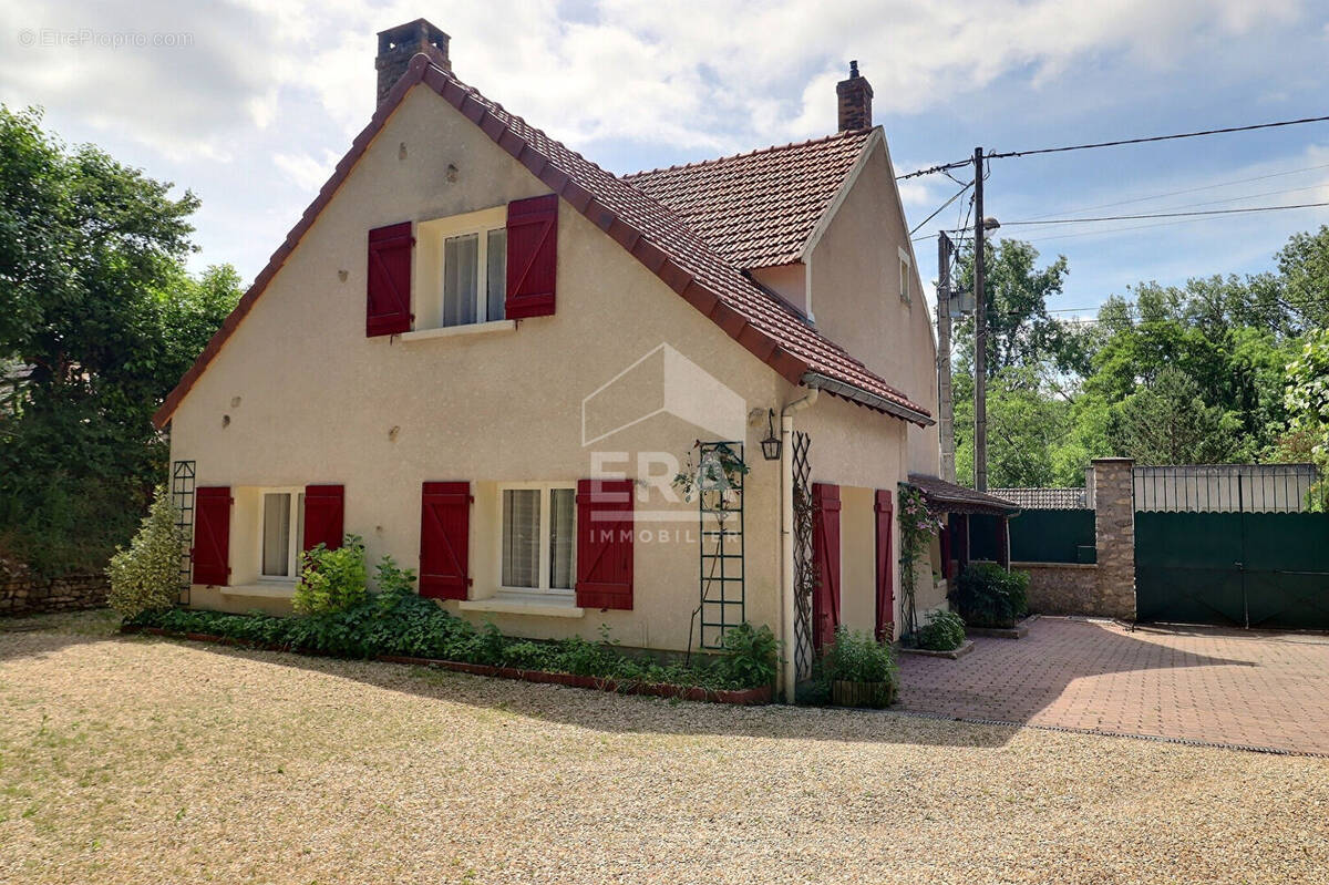 Maison à GUILLERVAL