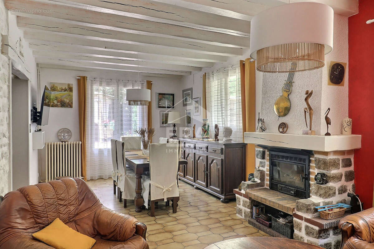 Maison à GUILLERVAL