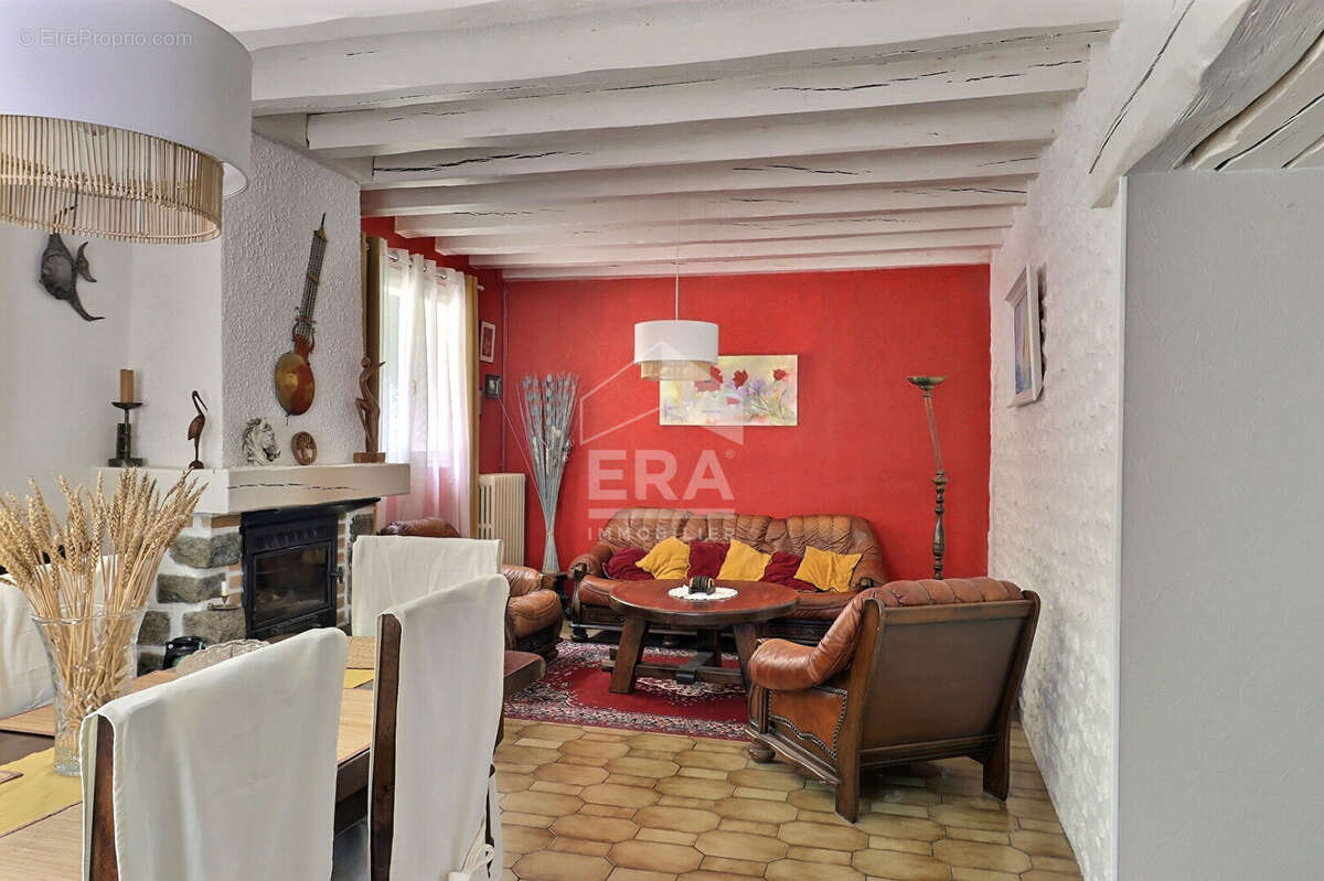 Maison à GUILLERVAL