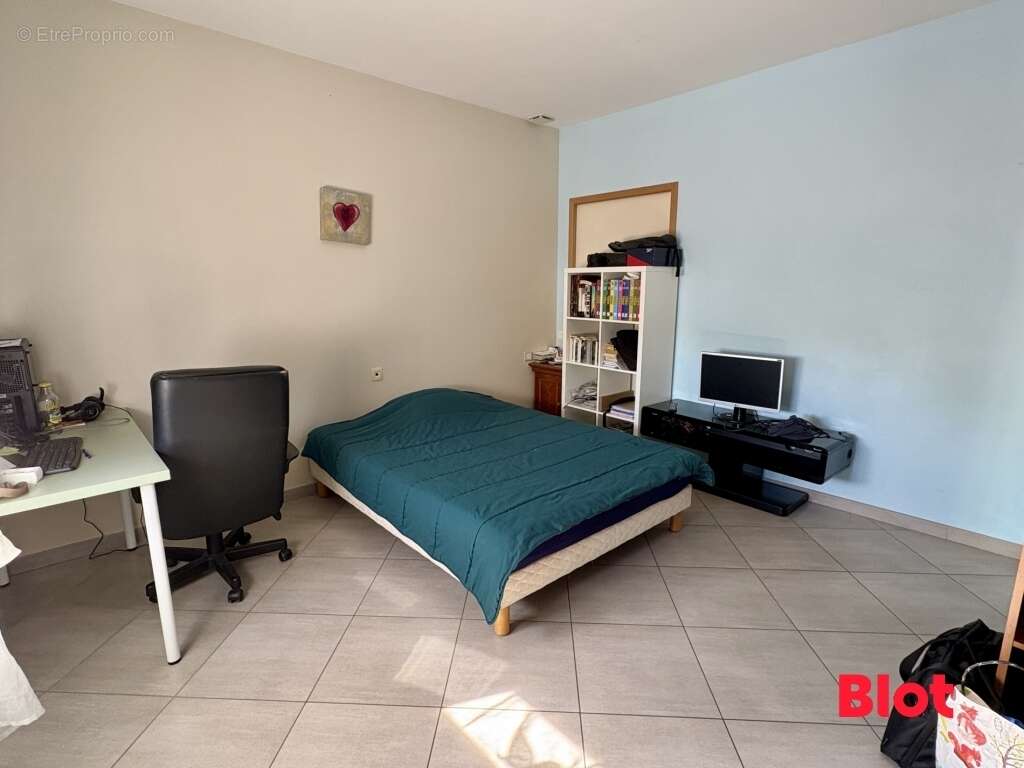 Maison à VEZIN-LE-COQUET