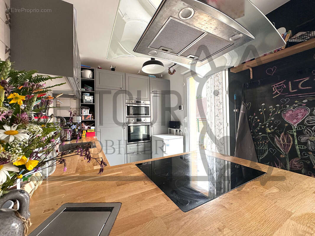 Appartement à NEUFMOUTIERS-EN-BRIE