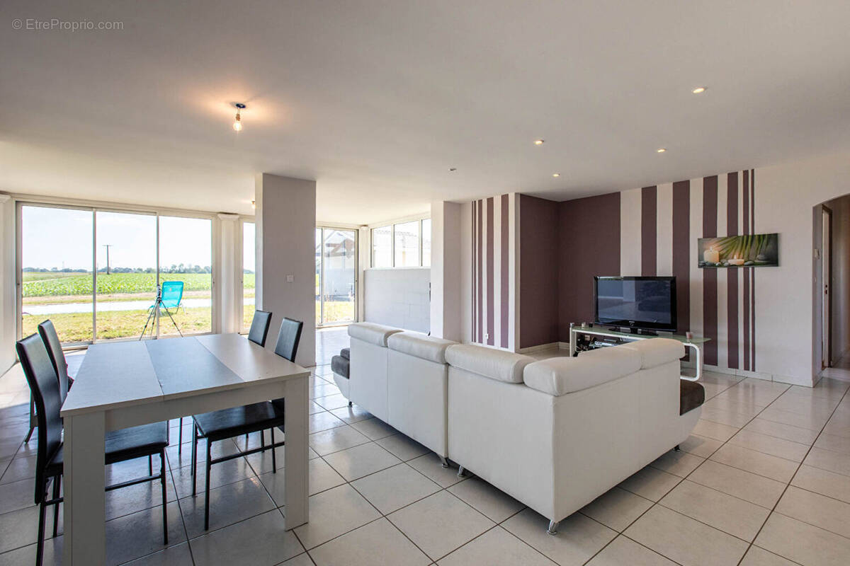 Maison à AIRE-SUR-L'ADOUR