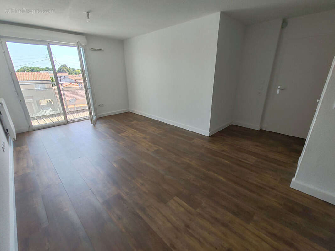 Appartement à SAINT-SEBASTIEN-SUR-LOIRE