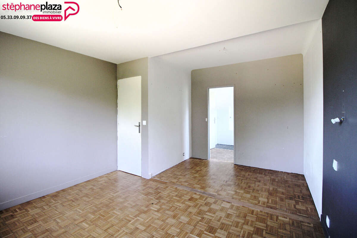 Maison à VILLENAVE-D&#039;ORNON