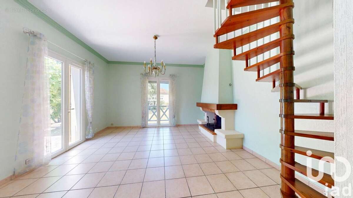 Photo 3 - Maison à BIAS